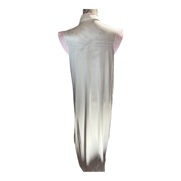 Vintage Lorraine Nightgown - Picture 2 of 9